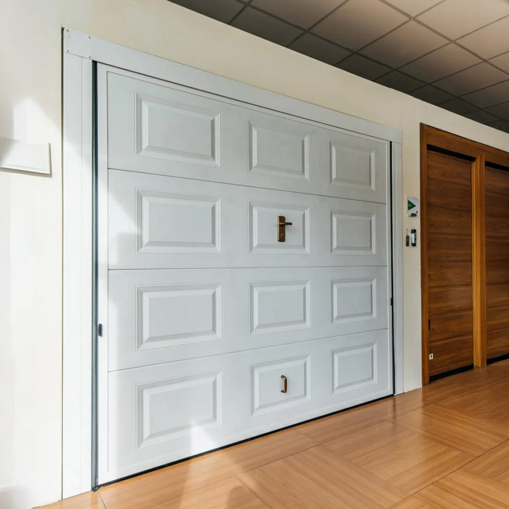 Installazione e riparazione basculanti per garage
